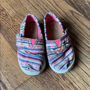 Little TOMS shoes